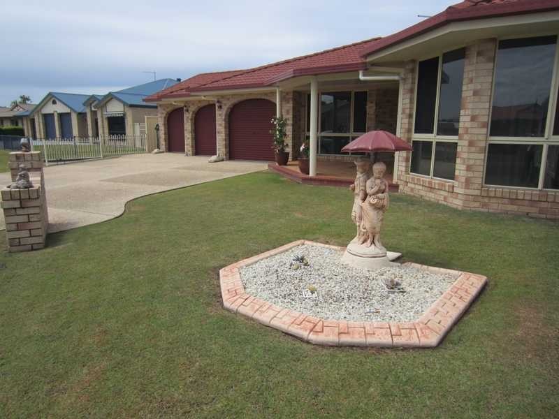 6 Bayview Drive, Yamba NSW 2464