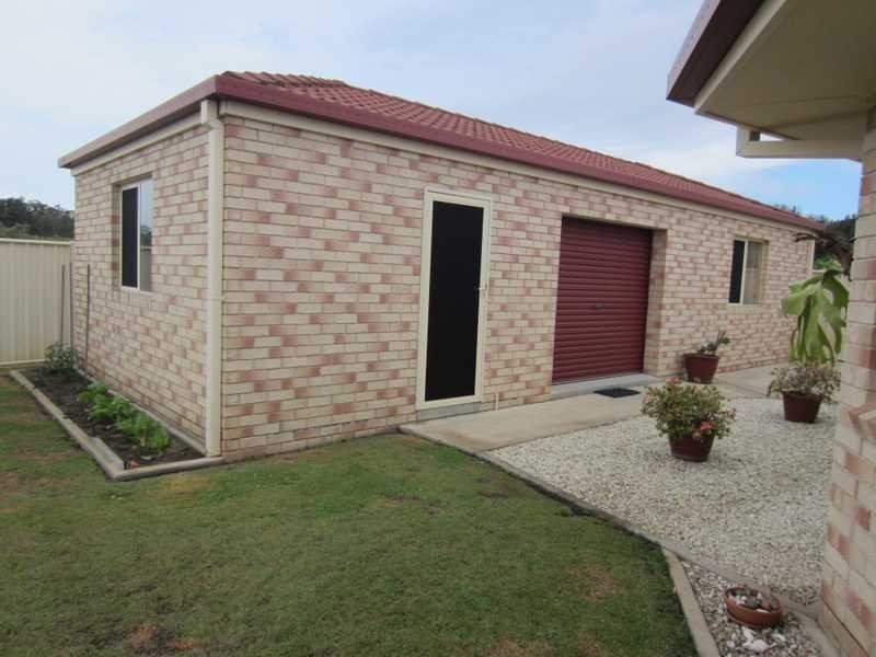 6 Bayview Drive, Yamba NSW 2464