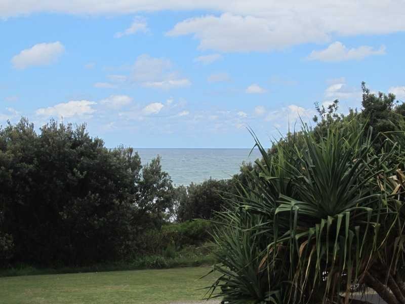 Unit 5 Block 1/18-19 PACIFIC PARADE, Yamba NSW 2464