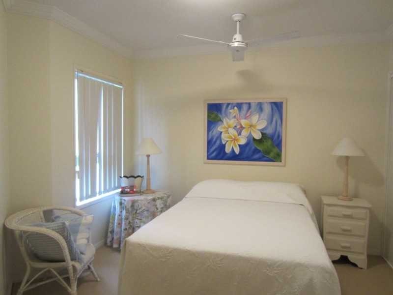 Unit 5 Block 1/18-19 PACIFIC PARADE, Yamba NSW 2464