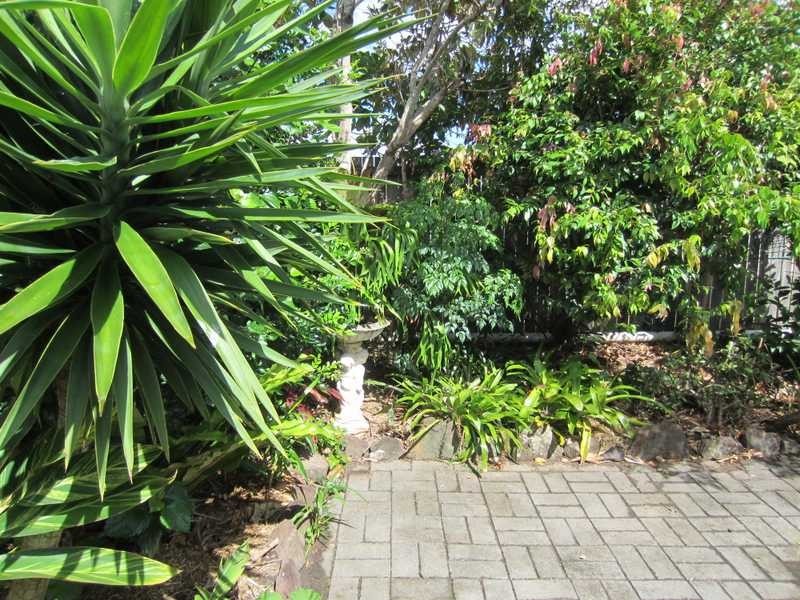 2 Carrs Drive, Yamba NSW 2464