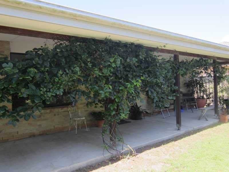 2 Carrs Drive, Yamba NSW 2464