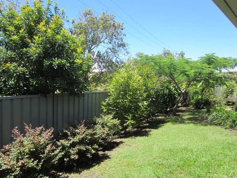 2 Carrs Drive, Yamba NSW 2464