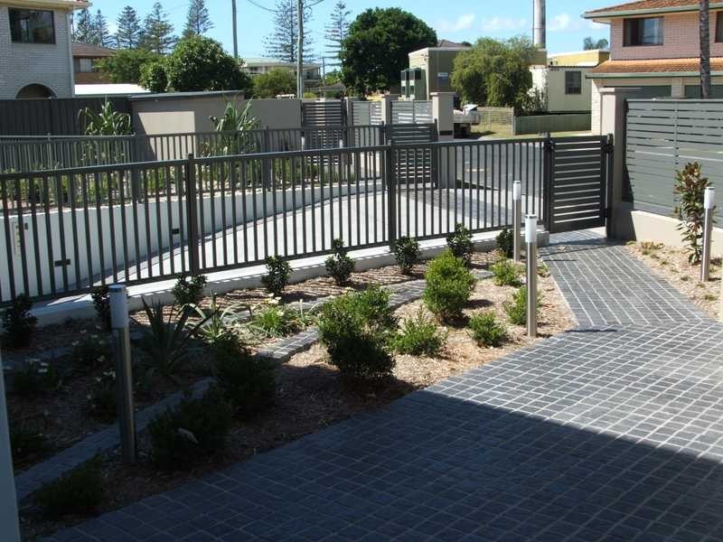 Unit 2/8 Bent Street, Yamba NSW 2464