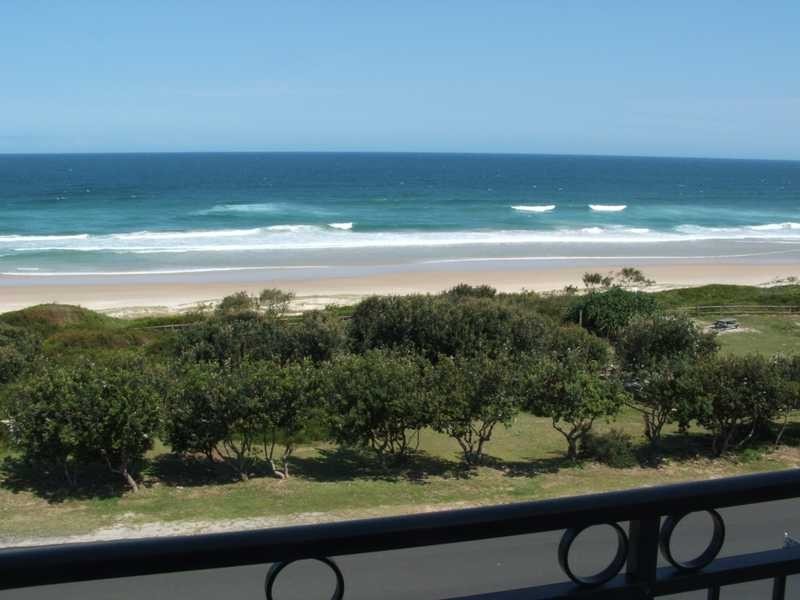 Unit 10/18 Pacific Parade, Yamba NSW 2464