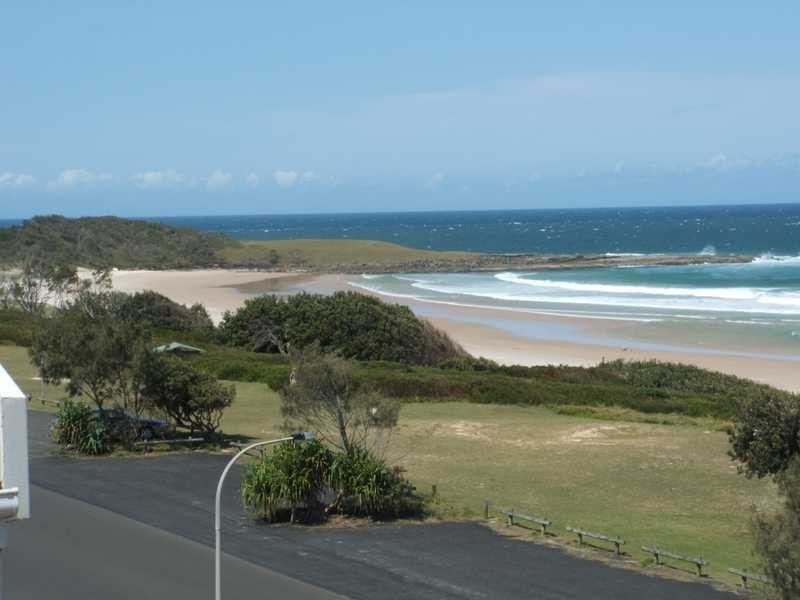 Unit 10/18 Pacific Parade, Yamba NSW 2464