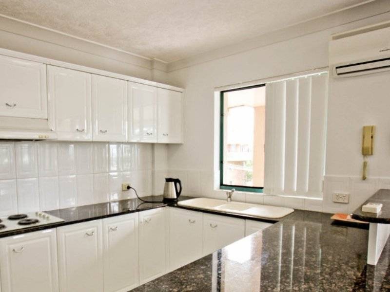 10/2 Graham Street, Bilinga QLD 4225