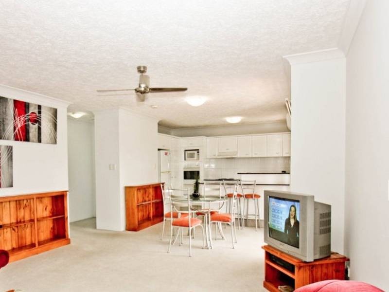 10/2 Graham Street, Bilinga QLD 4225