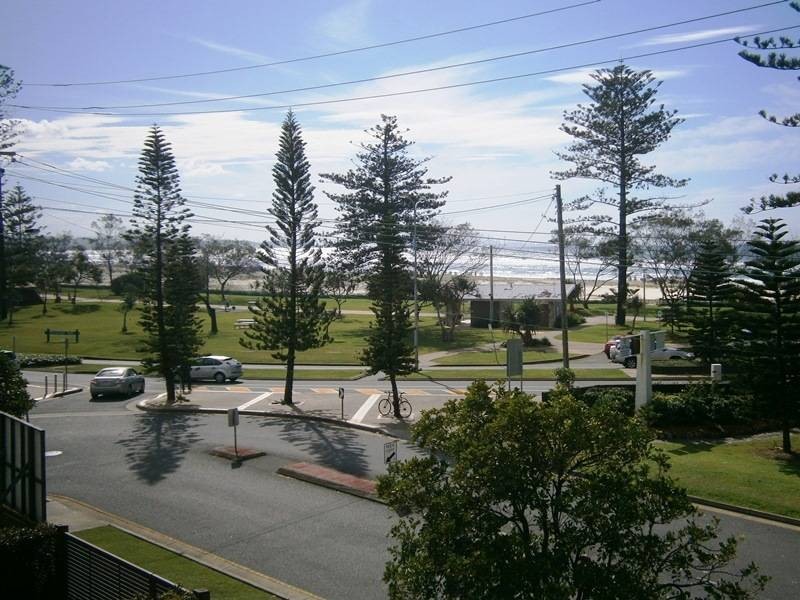 92 Musgrave Street, Kirra QLD 4225