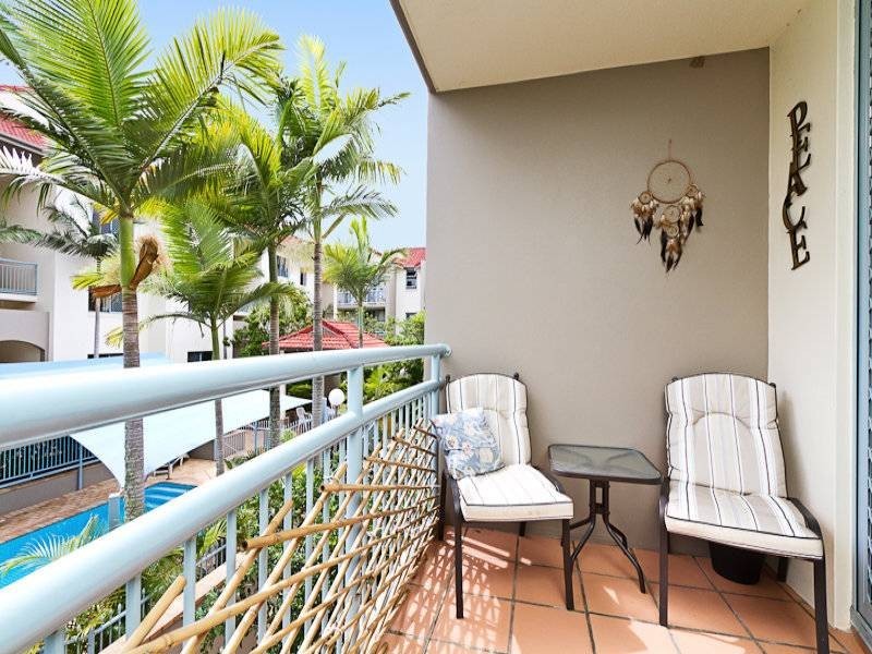 215/92 Musgrave Street, Kirra QLD 4225