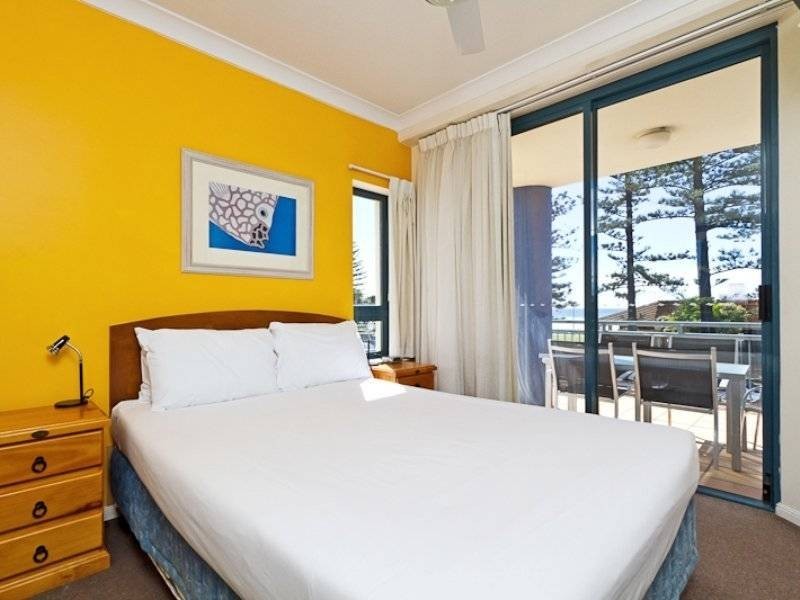 99 Griffith Street, Coolangatta QLD 4225