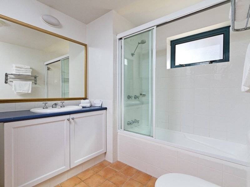 99 Griffith Street, Coolangatta QLD 4225