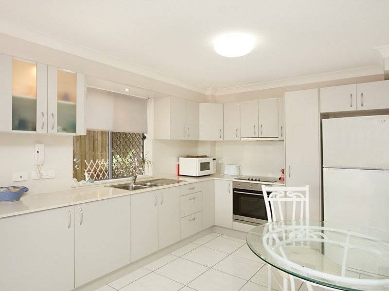 28/112 Musgrave Street, Kirra QLD 4225