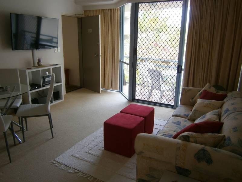 208/92 Musgrave Street, Kirra QLD 4225