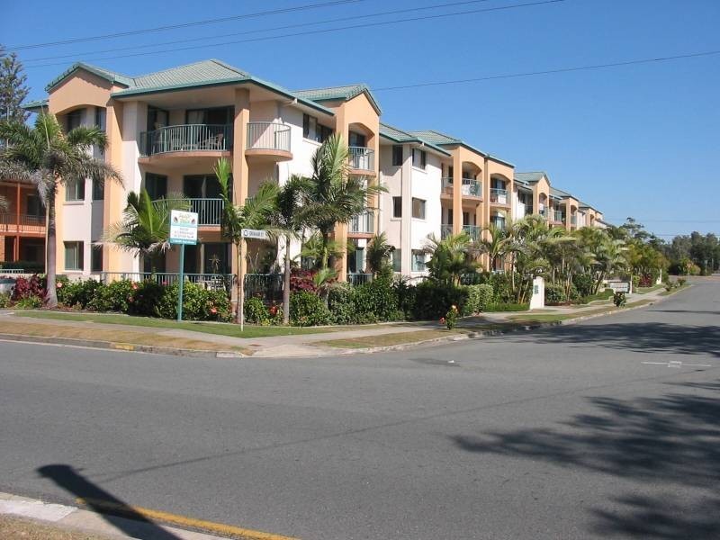 15/2 Graham Street, Bilinga QLD 4225