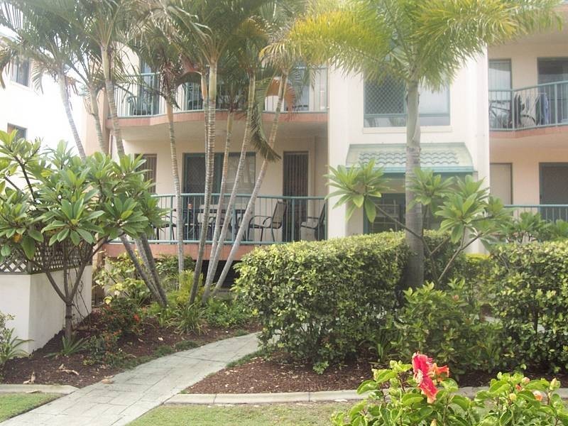 15/2 Graham Street, Bilinga QLD 4225