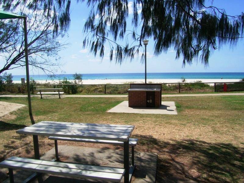 6/58 Pacific Parade, Bilinga QLD 4225