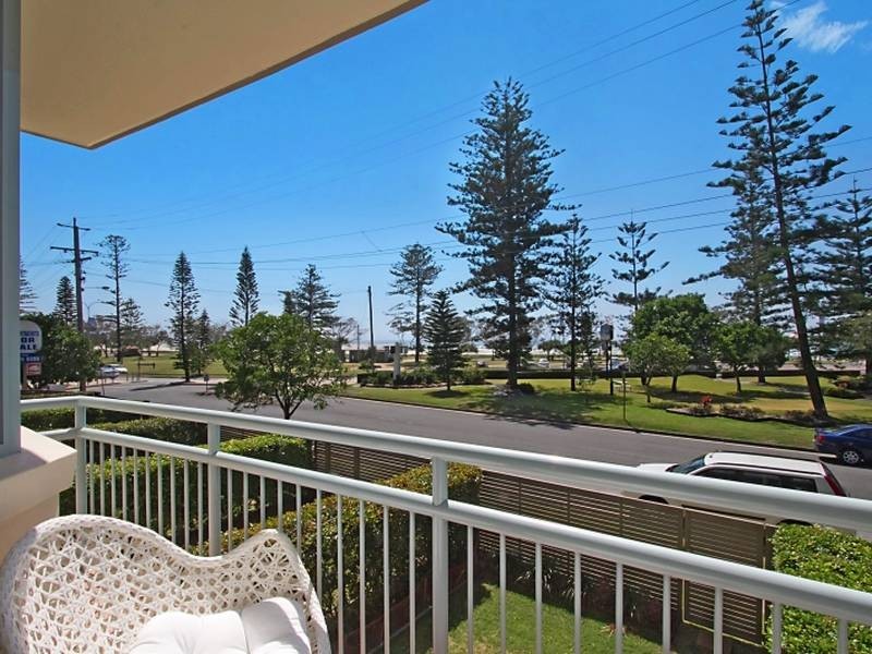 206/92 Musgrave Street, Kirra QLD 4225