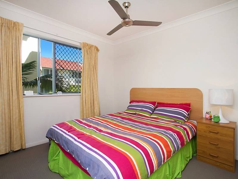 206/92 Musgrave Street, Kirra QLD 4225