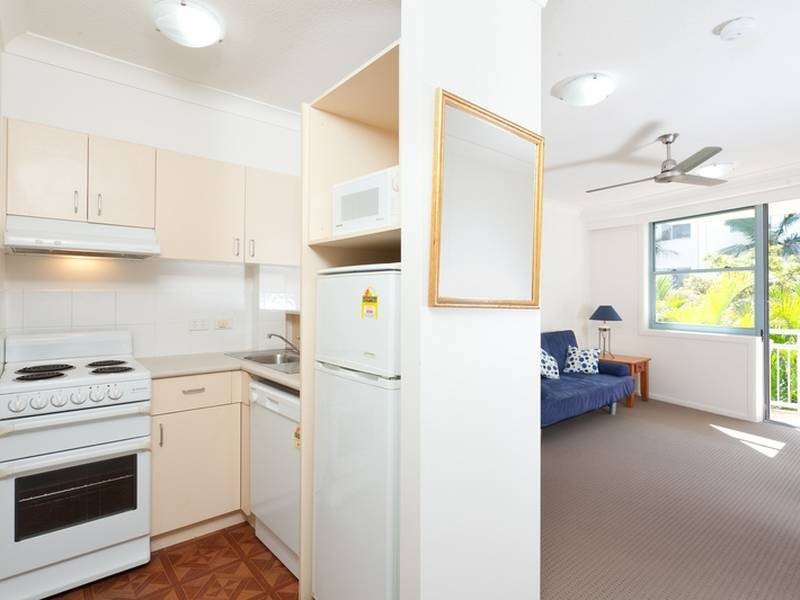 210/92 Musgrave Street, Kirra QLD 4225