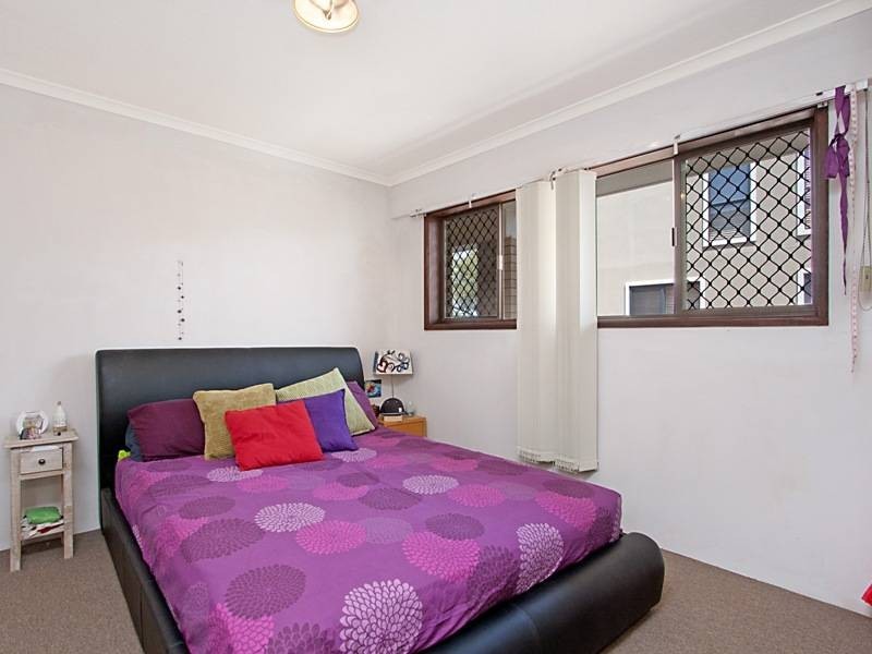 4/63-65 Dixon Street, Coolangatta QLD 4225