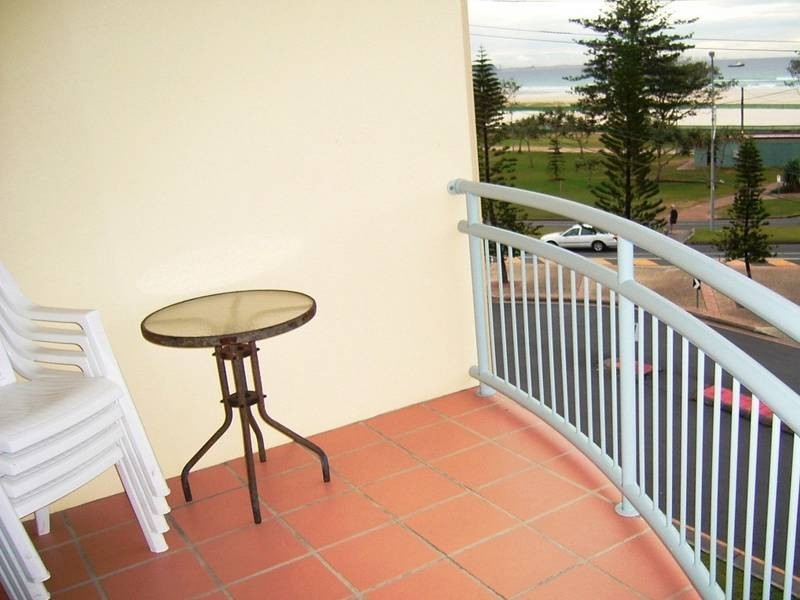 305/92 Musgrave Street, Kirra QLD 4225