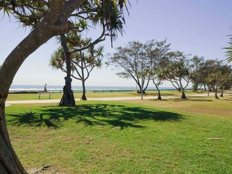 15/22 Musgrave Street, Kirra QLD 4225