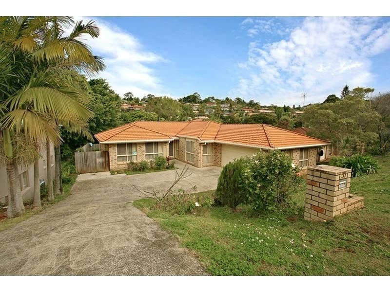 33 Glen Ayr Drive, Banora Point NSW 2486