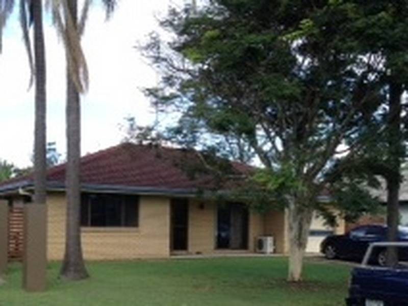 17 Walnut Street, Elanora QLD 4221