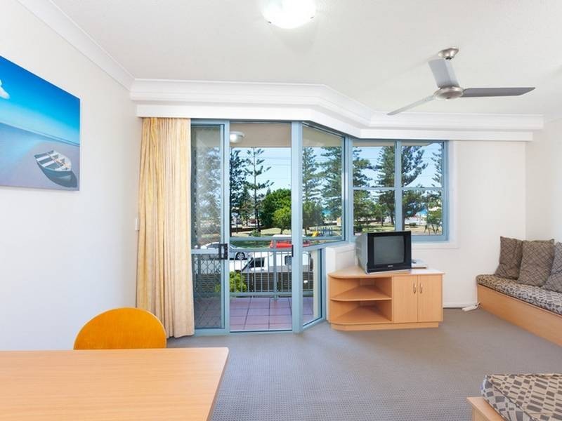 205/92 Musgrave Street, Kirra QLD 4225