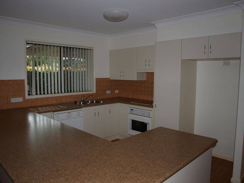 1/5 Gala Grove, Kirra QLD 4225