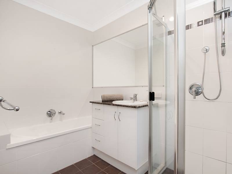 9/50 Miles Street, Coolangatta QLD 4225