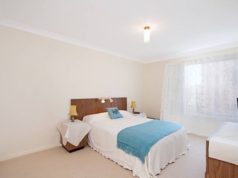 16 Pacific Parade, Bilinga QLD 4225