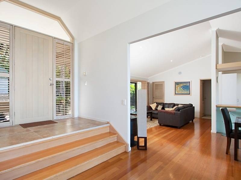 13 Bob Barnard Drive, Tugun QLD 4224