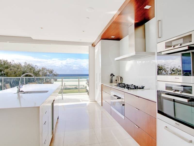 1 Haig Street, Kirra QLD 4225