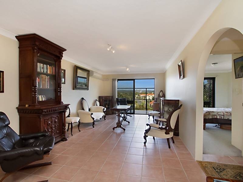 4/17 Rutledge St, Kirra QLD 4225