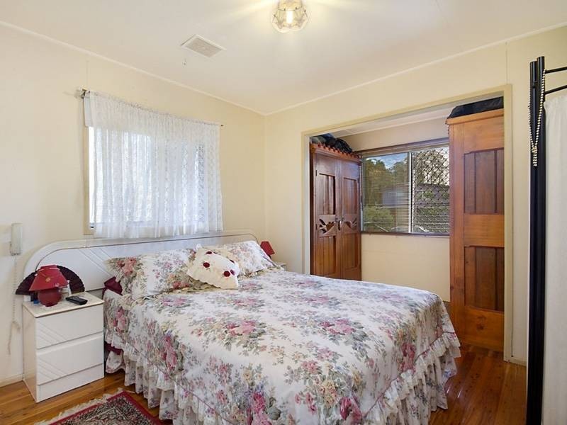 70 Manus Avenue, Palm Beach QLD 4221