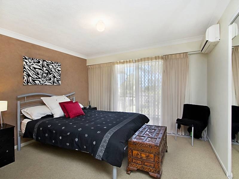 3/241 Golden Four Drive, Bilinga QLD 4225