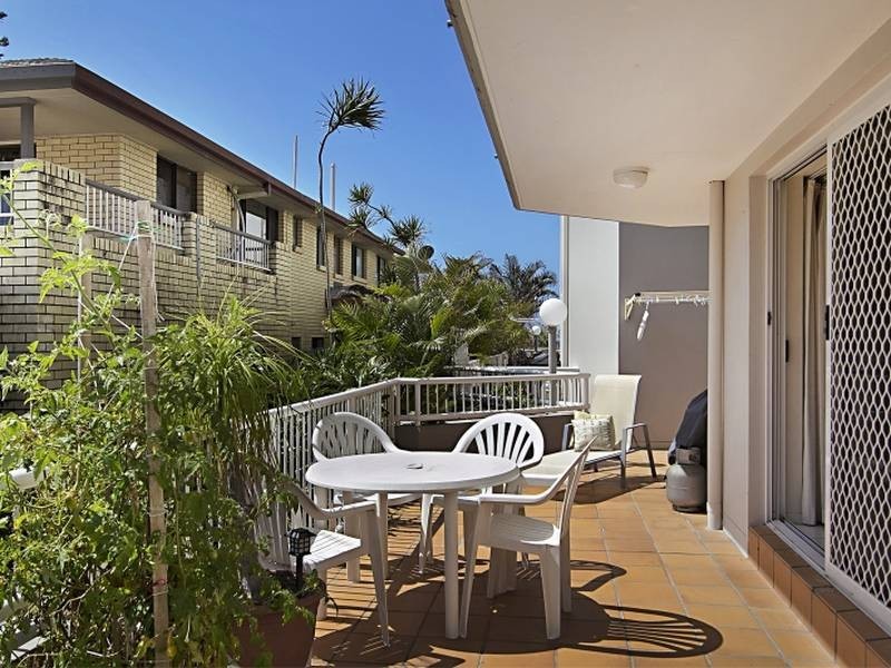 3/241 Golden Four Drive, Bilinga QLD 4225