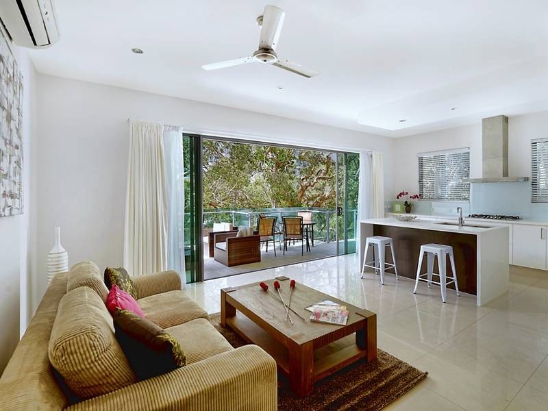 2/9 South Street, Kirra QLD 4225