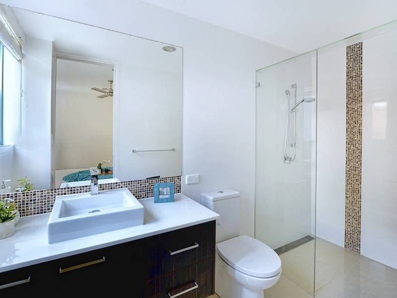 2/9 South Street, Kirra QLD 4225