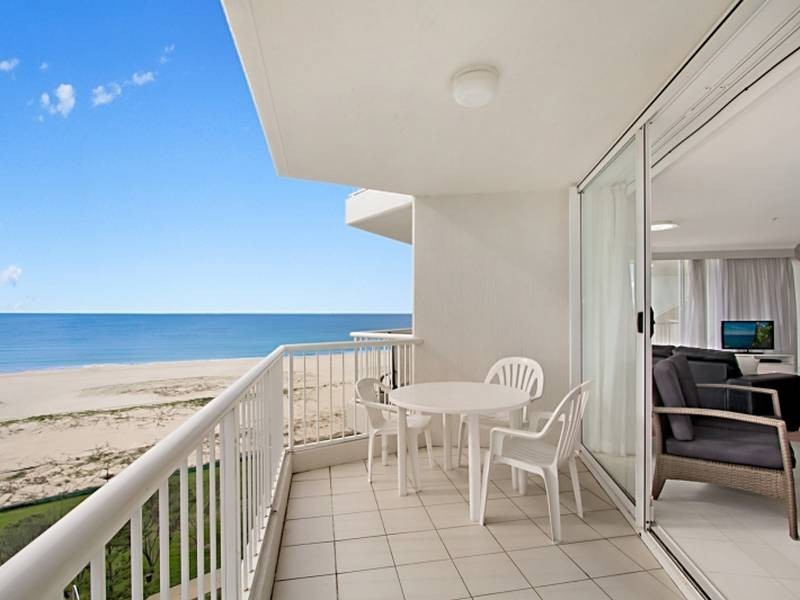 1202/6 Coyne Street, Kirra QLD 4225
