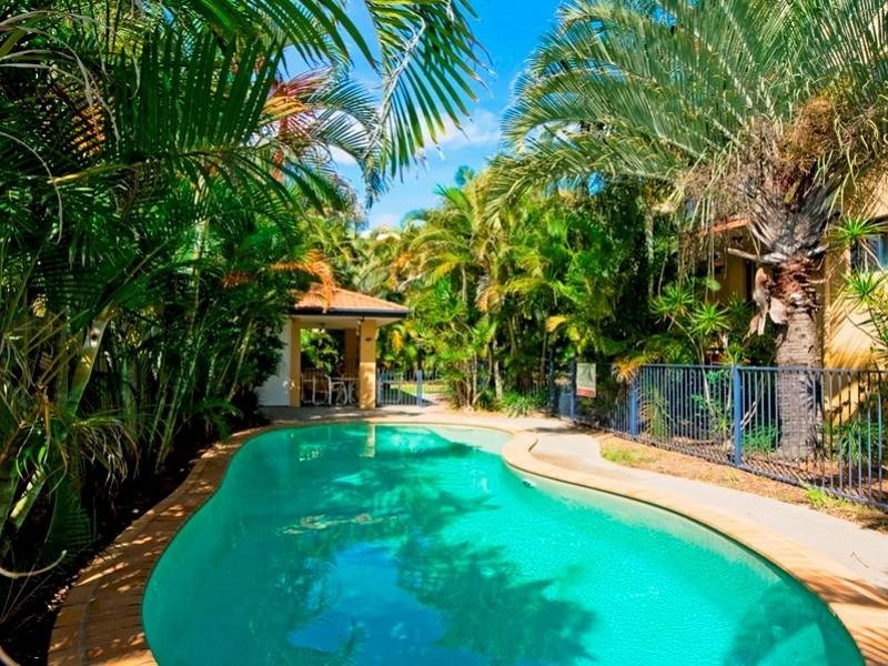 15/14 Miles Street, Kirra QLD 4225