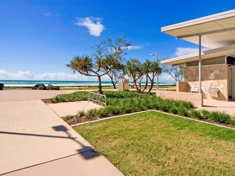 15/14 Miles Street, Kirra QLD 4225