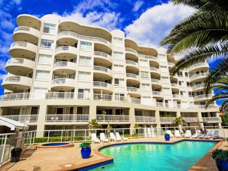 4 Douglas Street, Kirra QLD 4225