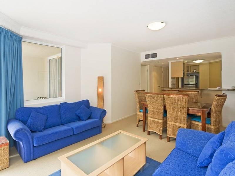 4 Douglas Street, Kirra QLD 4225