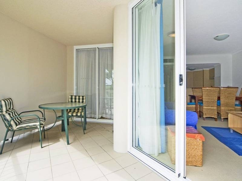 4 Douglas Street, Kirra QLD 4225