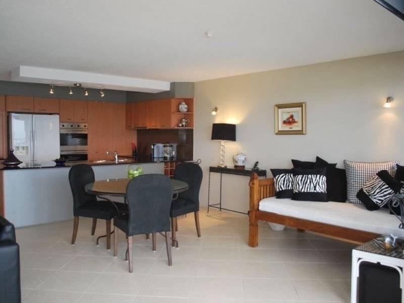 8H/828 Pacific Parade, Currumbin QLD 4223