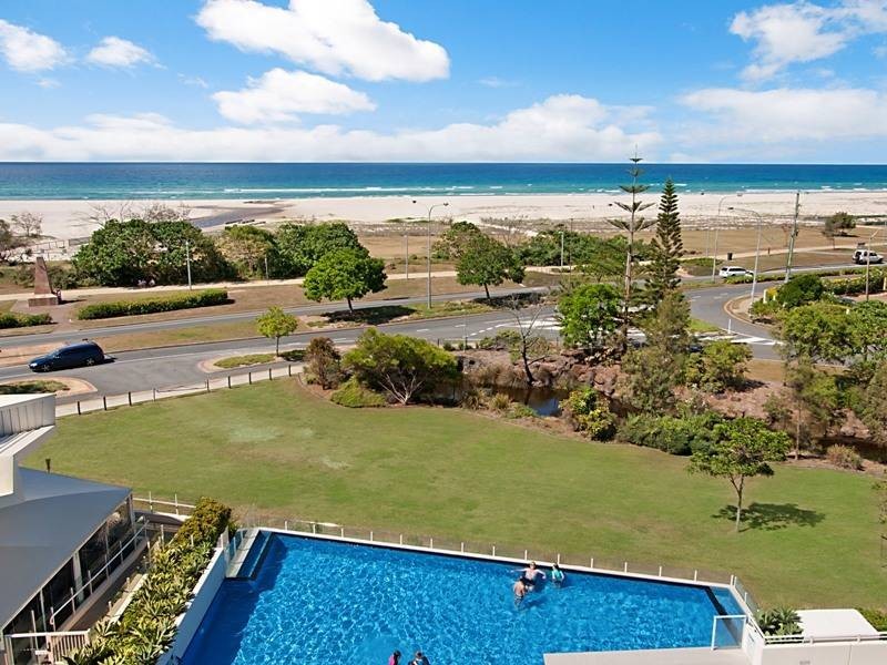 307/2 Creek Street  ‘KIRRASURF’, Kirra QLD 4225