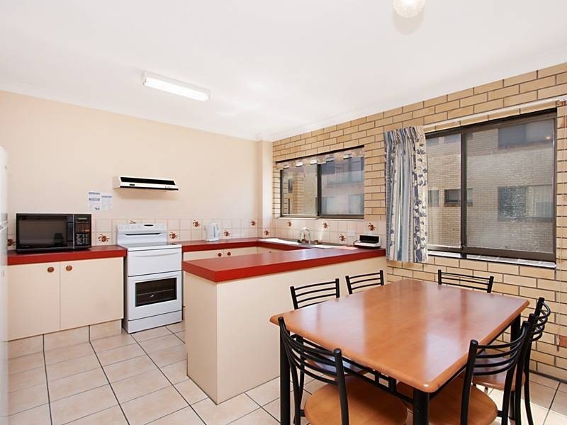 5/74 Coolangatta Road, Kirra QLD 4225